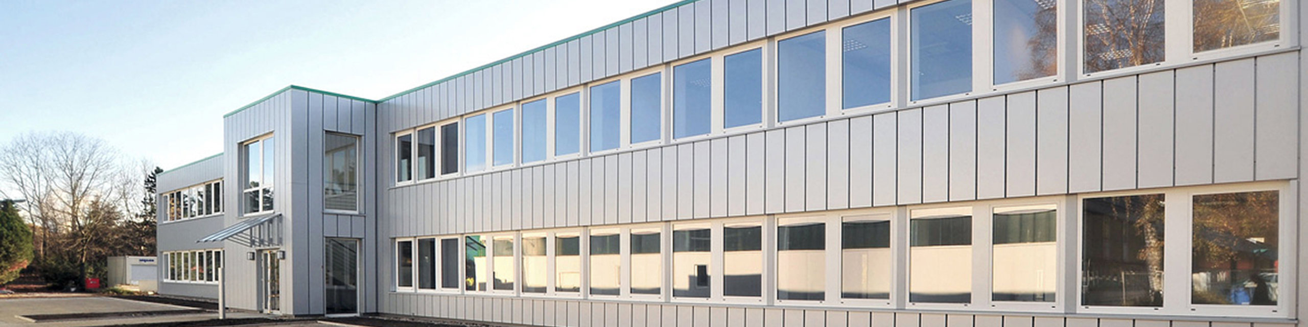 Lambda-Geschäftssitz.jpg